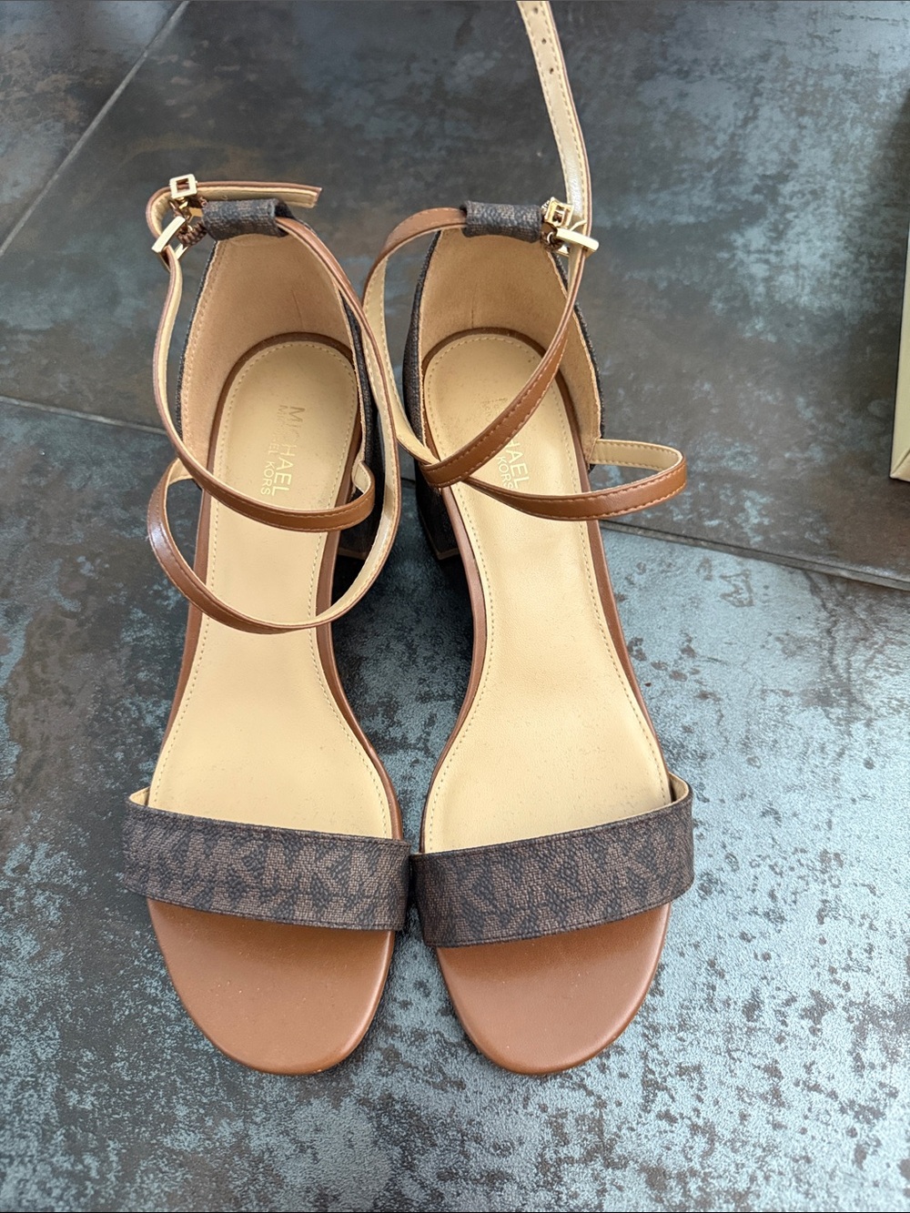 Michael Kors Flex Sandals – Brown MK Signature – Size 7M – Worn Once